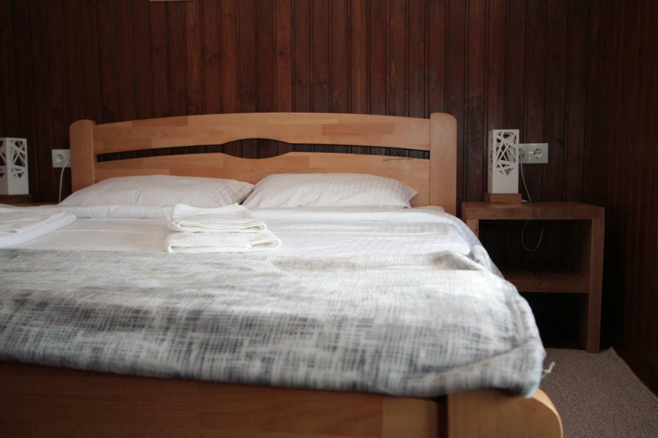 Hotel Ostrivky Świtaź Zewnętrze zdjęcie